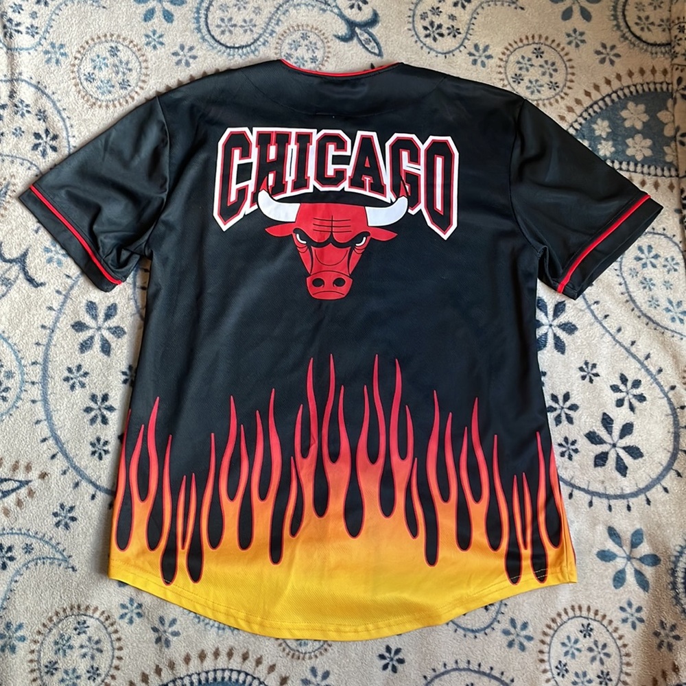 Chicago Bulls button down - Picture 5 of 9